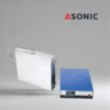 ASONIC-IND-PLATE-1 Placa de inmersión ultrasónica industrial ASONIC IND-PLATE, que proporciona una limpieza potente y uniforme en grandes tanques ultrasónicos.